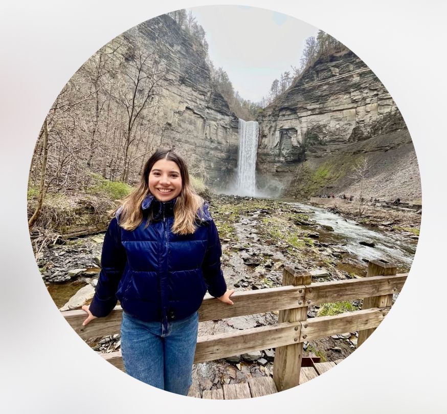 Alejandra Escrucería 