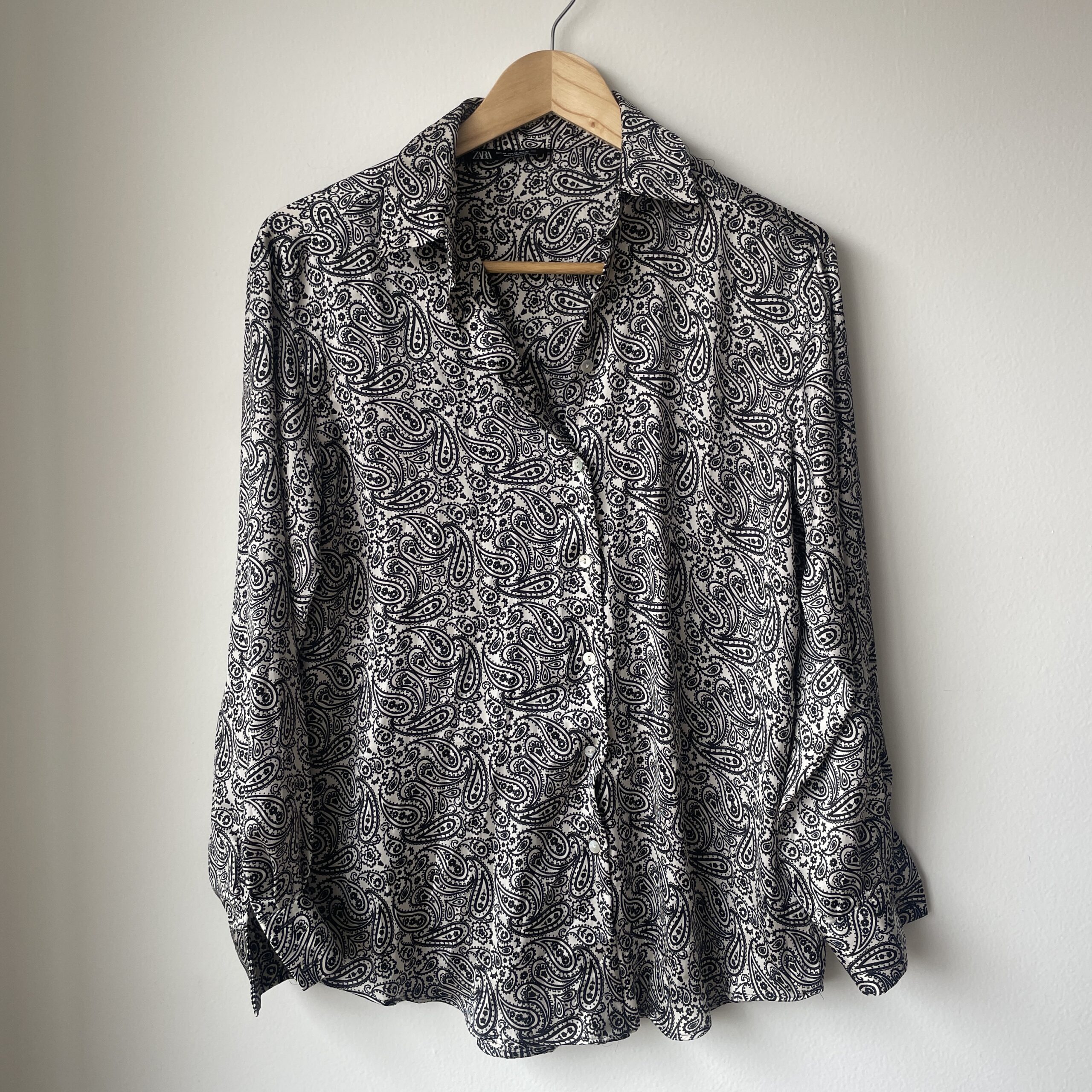 Camisa arabescos